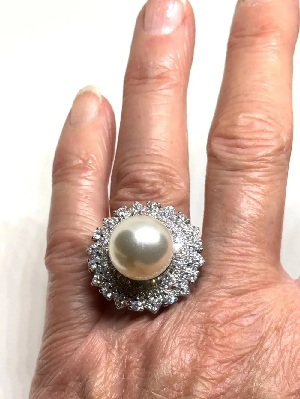 High quality fashion ring, silver plate, lots of CZs, imitation pearl adjustable